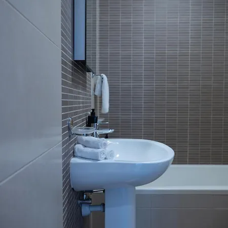 Modern 3 Bedroom Oasis In Swieqi By Eldi Is-Swieqi