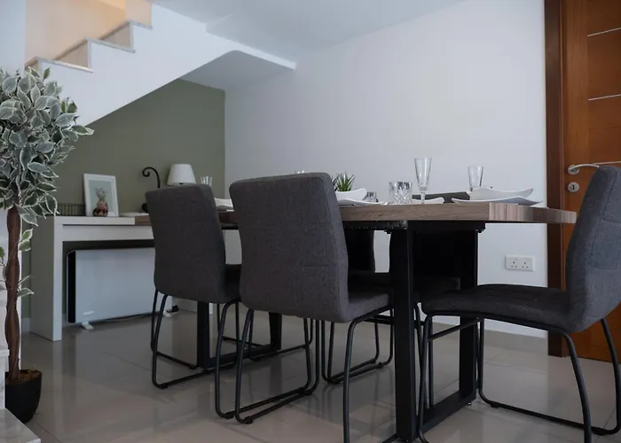 Modern 3 Bedroom Oasis In Swieqi By Eldi *